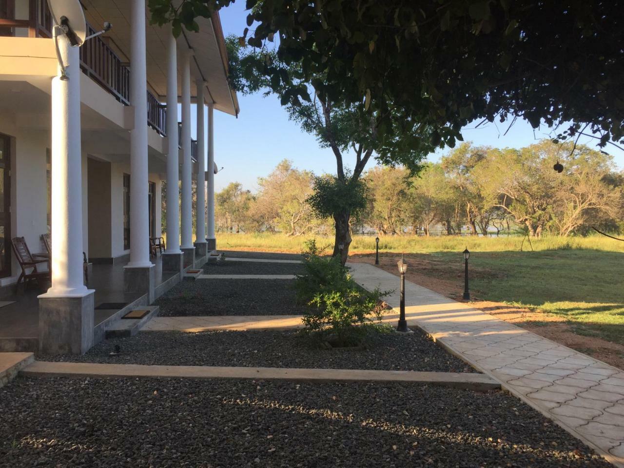 Goddess Garden * سيغيرِيا